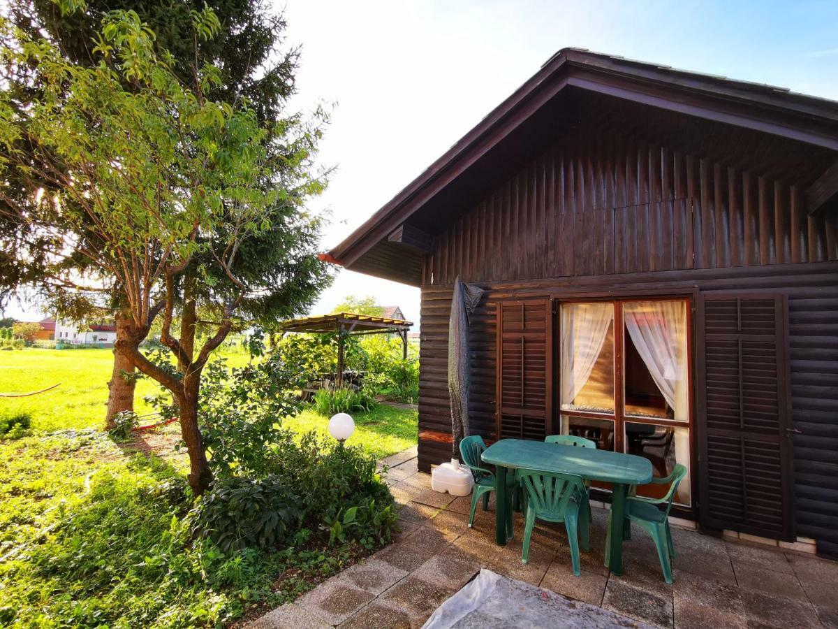 Merikotka - A Cozy Wooden Cottage, Slovenia Braslovce Exterior foto